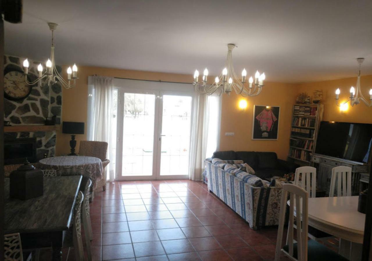 Tiara Vacaciones Villa Nava de la Asuncion ภายนอก รูปภาพ