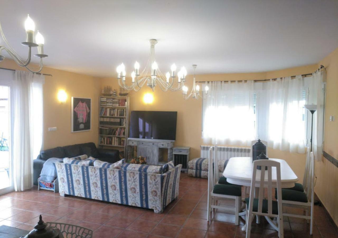 Tiara Vacaciones Villa Nava de la Asuncion ภายนอก รูปภาพ