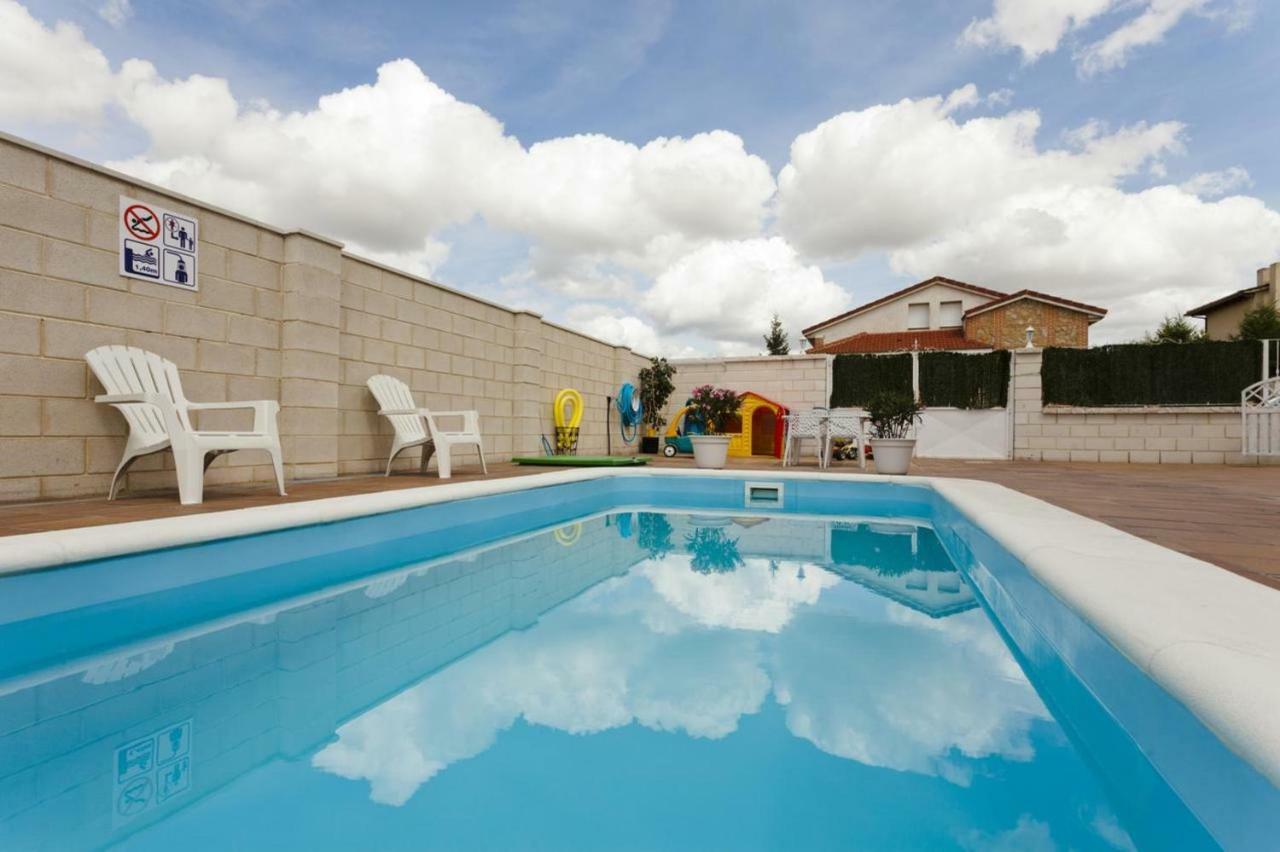 Tiara Vacaciones Villa Nava de la Asuncion ภายนอก รูปภาพ